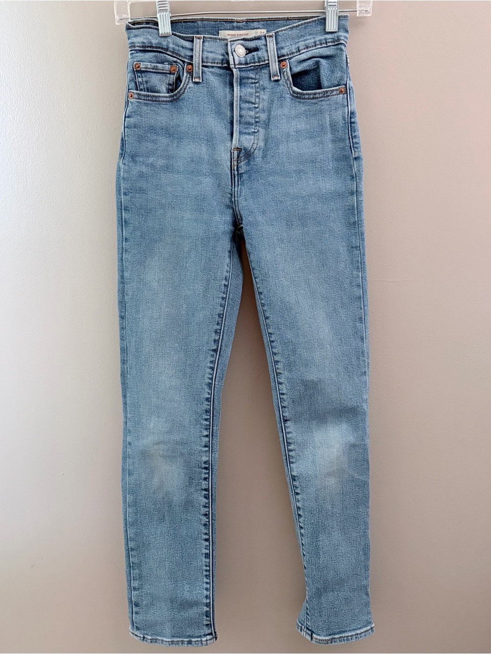 Levi's Wedgie Straight High Rise Denim Jeans Size 24 Light Wash